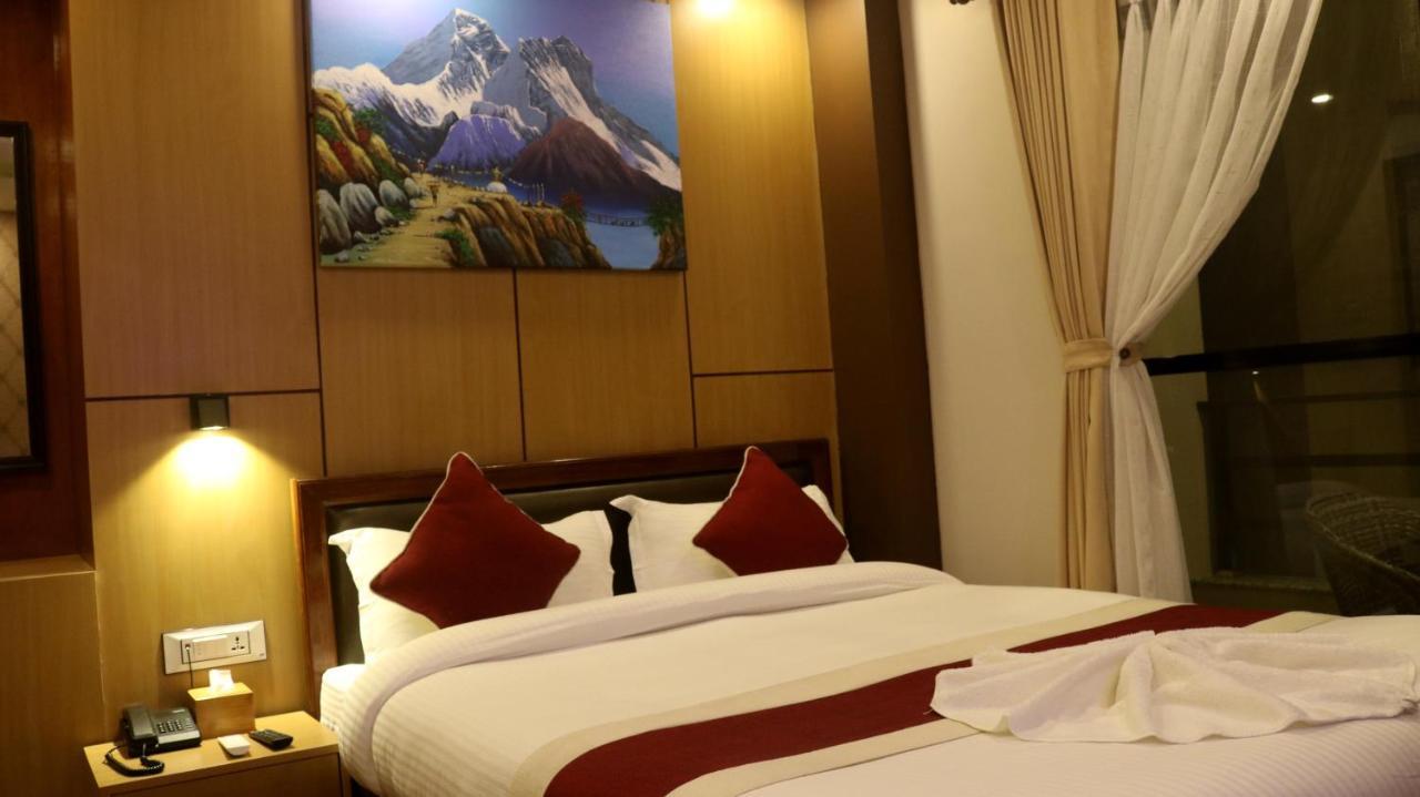Hotel Family Ties Pvt. Ltd. Kathmandu Exteriör bild